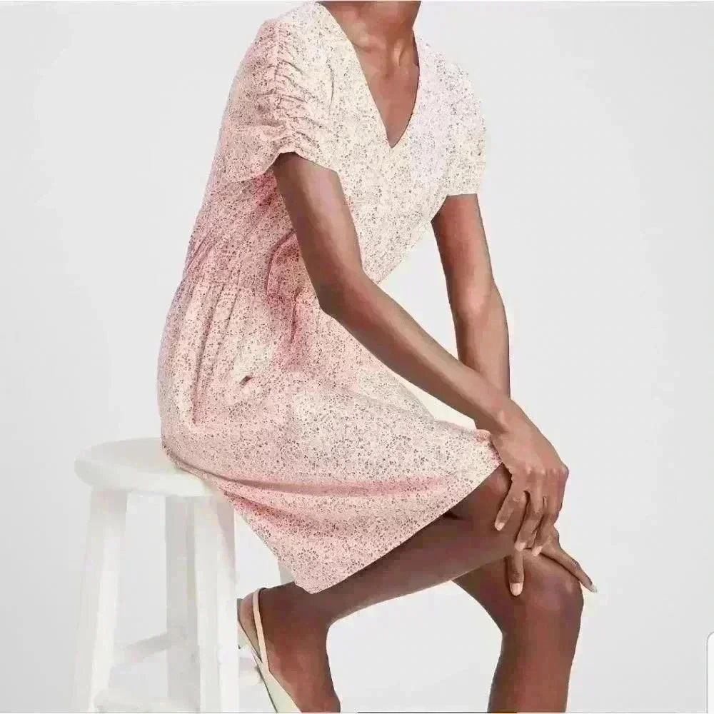 Banana Republic Puff-Sleeve Fit-And-Flare Dress